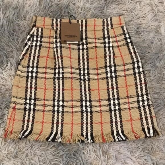 New Authentic BURBERRY Vintage Check Bouclé Mini Skirt | Size 0 | Archive Beige - Picture 3 of 14
